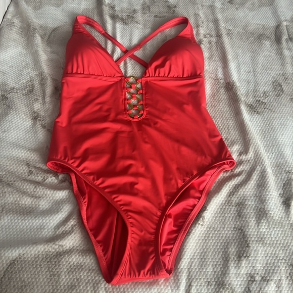 Bleu Rod Beattie Ring Me Up Plunge One piece
Swimsuit Size 12 - Picture 6 of 9